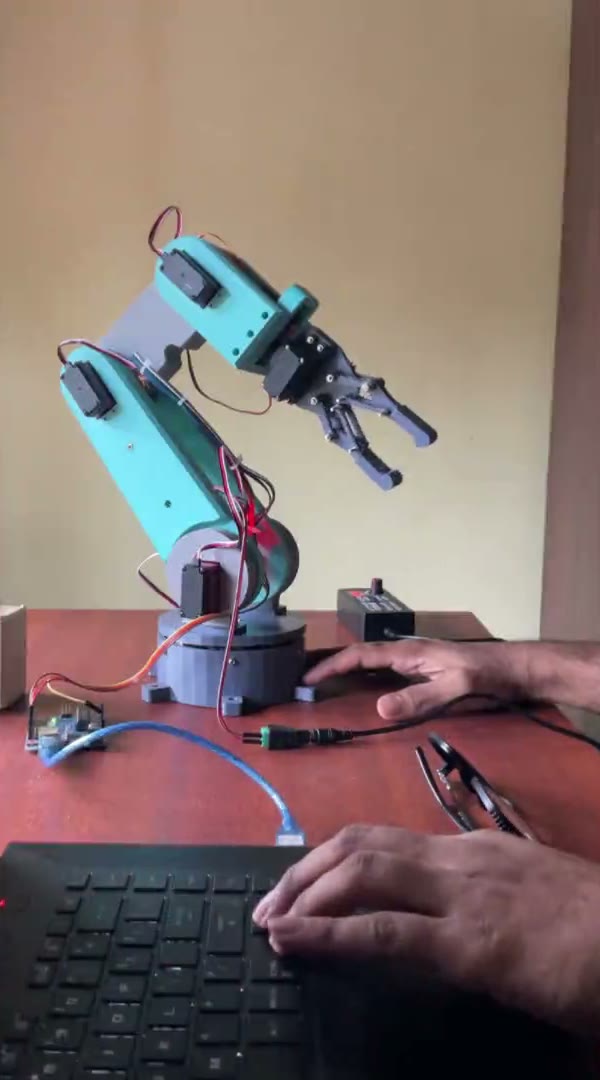 Hydra: Six-axis manipulator from CAD and PCB to real-time control